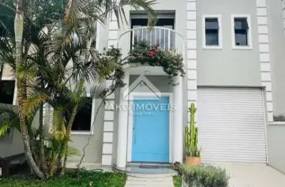 Casa em condomínio fechado com 3 quartos à venda na Rua Elói Orestes Zeglin, 551, Pinheirinho, Curitiba, 165 m2 por R$ 900.000