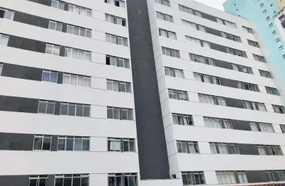 Apartamento com 1 quarto para alugar na rua treze de maio, 200, centro, curitiba, 50 m2 por r$ 1.550