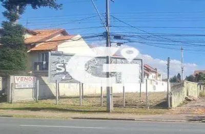 Terreno ZR3 no Boqueirão em Curitiba com 723 m² ideal para sobrados e incorporação