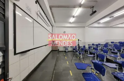 Prédio com 11 salas para alugar na Travessa Quatorze de Abril, São Brás, Belém