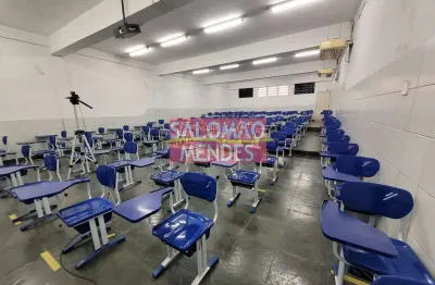 Prédio com 11 salas para alugar na Travessa Quatorze de Abril, São Brás, Belém