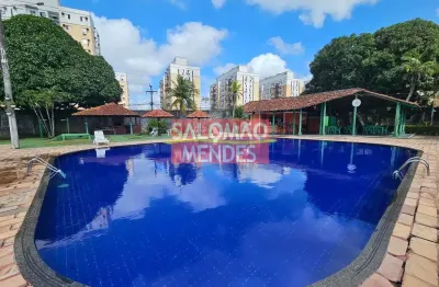 Casa em condomínio fechado tipo chalé.. 02 pisos, 04 vagas, condomínio completo.