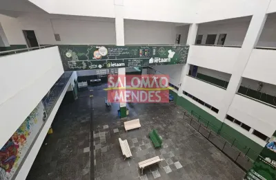 Edificio com 5 andares e elevador em são brás. 60 vagas privativas