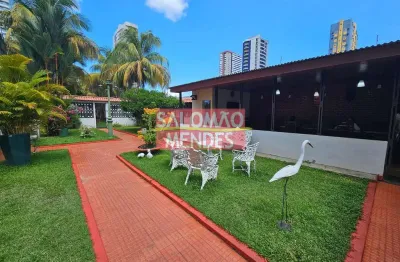 Imóvel comercial com terreno de 1210m2 junto a almirante barroso