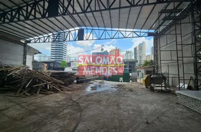 Prédio com 4 salas para alugar na Rua Diogo Móia, Umarizal, Belém