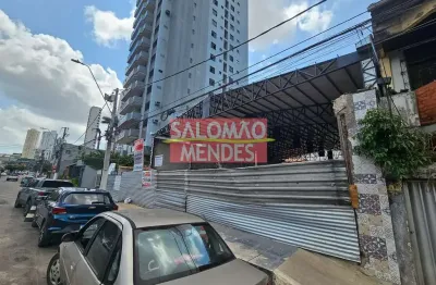 Prédio com 4 salas para alugar na Rua Diogo Móia, Umarizal, Belém