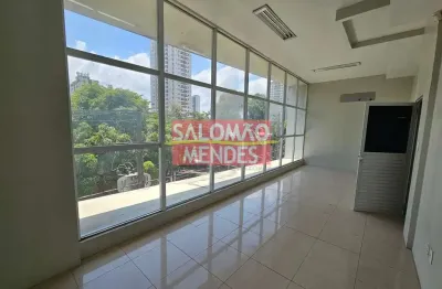 Predio comercial em batista campos, 03 pisos, elevador, esquina