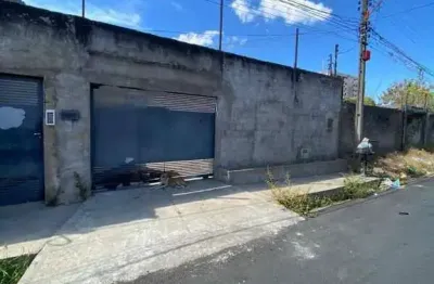 Casa com 3 quartos para alugar na Rua Luísa Amélia Brandão, São Cristóvão, Teresina