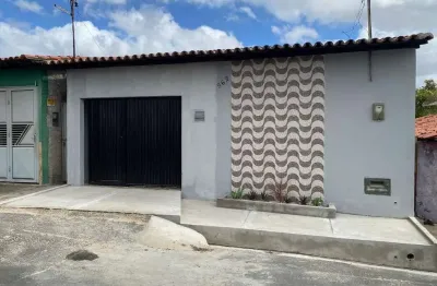 Casa com 3 quartos à venda na Rua Igaraçu, Morro da Esperança, Teresina