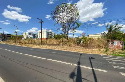 Terreno à venda na Avenida Presidente Kennedy, Zoobotânico, Teresina