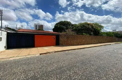 Casa com 6 quartos para alugar na Rua Osvaldo Cruz, Cabral, Teresina