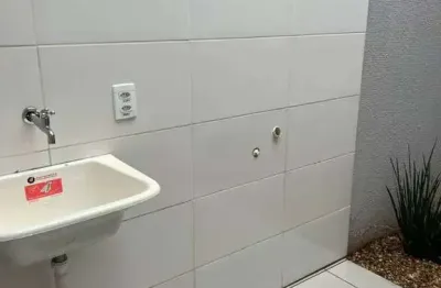 Casa com 2 quartos à venda na Rua Pedro Cardoso, 20, Loteamento Portal do Vale II, Uberlândia