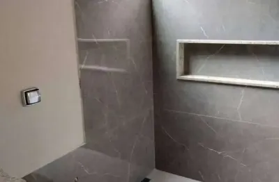 Casa com 3 quartos à venda na Rua Cobertura, 200, Laranjeiras, Uberlândia