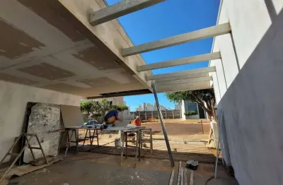 Casa com 3 quartos à venda na Avenida Manuel Lucio, 355, Grand Ville, Uberlândia