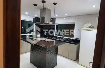 Casa com 3 quartos à venda na Rua Edson Mauro Strack, 400, Granada, Uberlândia