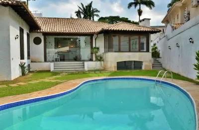 Casa com 4 quartos para alugar no Jardim dos Estados, São Paulo 