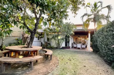 Casa em piatã 4/4 quartos condomínio club bem arborizado