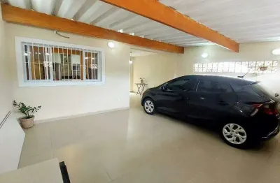 Casa com 4 quartos à venda na Rua Rio de Janeiro, Jardim Independência, São Vicente