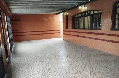 Casa à venda, 3 quartos, 1 suíte, 3 vagas, vila jockei clube - são vicente/sp