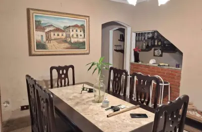 Casa à venda, 3 quartos, 1 vaga, vila melo - são vicente/sp