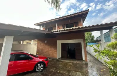 Sobrado à venda, 5 quartos, 1 suíte, 4 vagas, vila voturua - são vicente/sp
