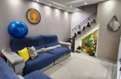 Casa com 3 quartos para alugar na Rua Adolfo Cavalcanti, Vila Cascatinha, São Vicente