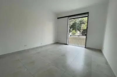 Sala comercial para alugar na Praça Patriarca José Bonifácio, Centro, Santos