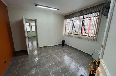 Prédio à venda na Avenida Ana Costa, Vila Mathias, Santos
