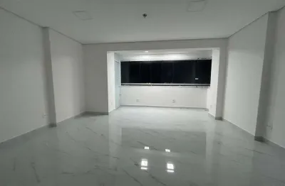 Sala comercial para alugar na Rua Benjamin Constant, Centro, São Vicente