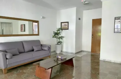 Imóvel amplo no campo grande em santos com 2 quartos, planejados e ótima localização