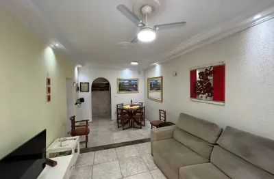 Oportunidade no Coração do Embaré: Conforto e Praticidade em um só lugar!