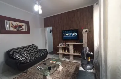 Casa à Venda na Cidade Náutica com 2 Dormitórios e Espaço Gourmet