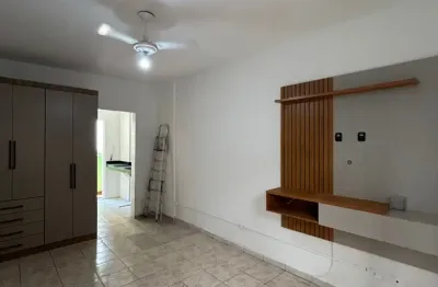 Sala Living à Venda na Ponta da Praia, Quadra da Praia, Toda Reformada