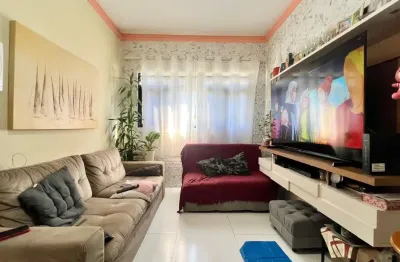 Apartamento Amplo no São Jorge com 3 Dormitórios, 2 Banheiros e 2 Vagas de Garagem!