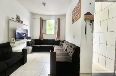 Espaço de sobra no Bom Retiro! Apartamento com 3 Dormitórios e Suíte por R$ 179.000