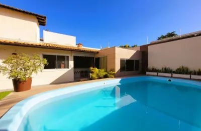 Casa duplex com 3 dormitórios à venda, 264 m² por r$ 1.500.000,00 - interlagos - vila velha/es