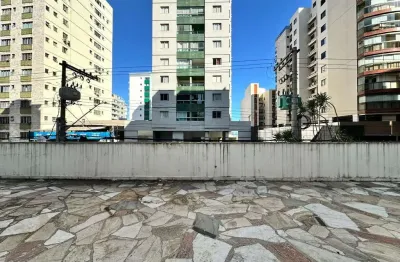 Oportunidade - excelente localização, ideal para ponto comercial ou incorporação imobiliária!