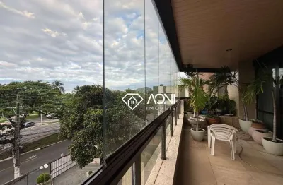Amplo imóvel com excelente localização numa das principais avenidas da praia do canto!