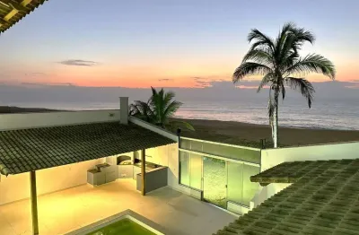 Venda - 4 quartos sendo 3 suítes (370m²) - pé na areia - interlagos - r$ 1.390.000,00