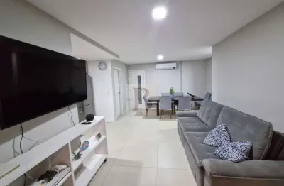 Imperdível! apartamento de 2 quartos, 1 suíte, sala e 3 banheiros em icaraí, niterói-rj com 78m² e vaga de garagem.