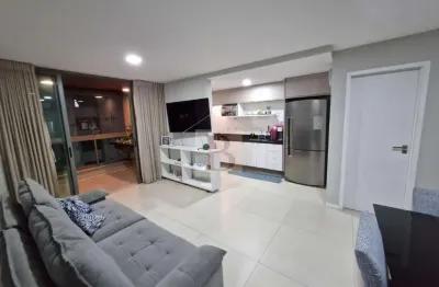 Imperdível! Apartamento de 2 quartos, 1 suíte, sala e 3 banheiros em Icaraí, Niterói-RJ com 78m² e vaga de garagem.