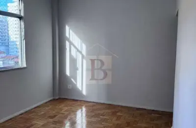 Apartamento à venda em icaraí - niterói-rj - 2 quartos, 1 banheiro, 1 vaga - 70,00 m² de área.