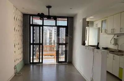 Excelente oportunidade! apartamento à venda em icaraí, niterói-rj: 2 quartos, 1 suíte, 1 sala, 2 banheiros, 1 vaga de garagem, 75m².