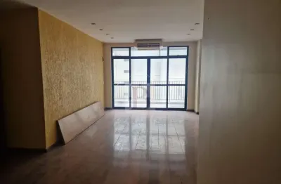 Oportunidade única! Apartamento de 3 quartos 1 suíte e 160m² à venda em Icaraí, Niterói-RJ. Agende sua visita agora!