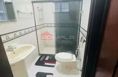 Casa linear de 3 quartos sendo uma suíte em Rio Bonito | Centro