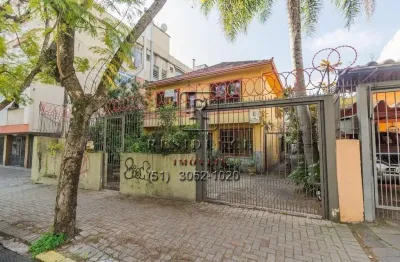 Casa comercial com 4 salas à venda na rua vasco da gama, 988, rio branco, porto alegre, 256 m2 por r$ 2.450.000