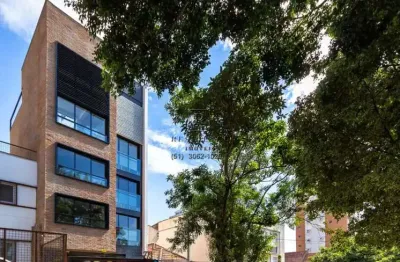 Luxuosa cobertura à venda na auxiliadora, porto alegre-rs: 2 quartos, 2 suítes, 3 salas, garagem e automação residencial.