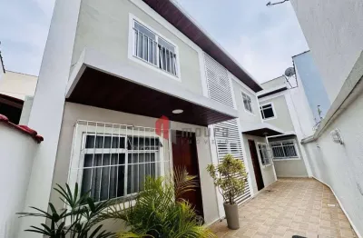 Casa com 2 quartos à venda na Rua Sueny Sacconi, Monte Castelo, Juiz de Fora
