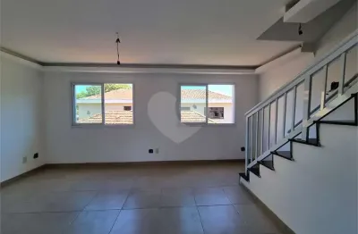 Casa com 3 quartos à venda na Francisco Silva Santos, Jardim Guassu, São Vicente