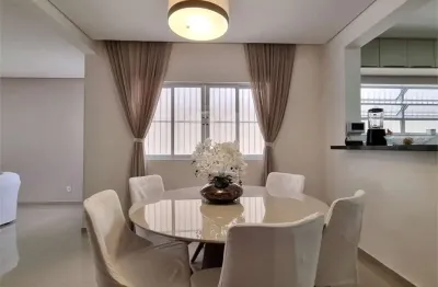 Casa com 3 quartos à venda na Rua Visconde de Cayru, 201, Campo Grande, Santos